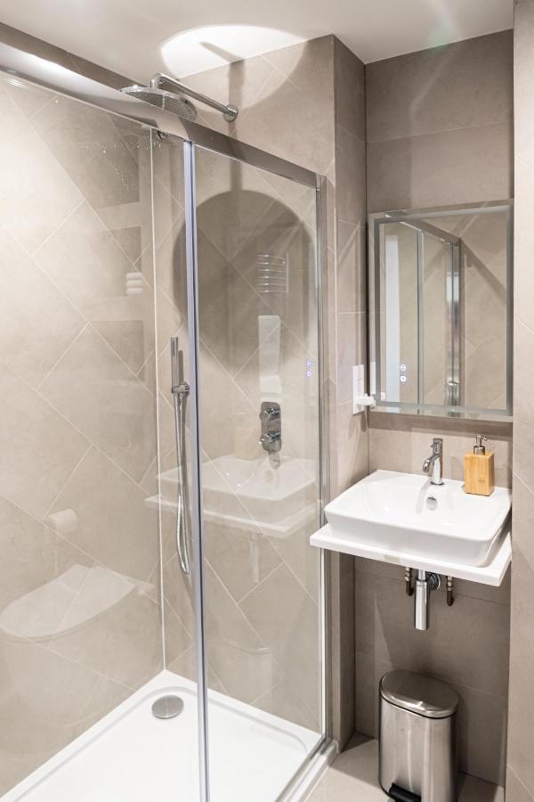 Amazing New Spacious Apartment In Se1 London Kültér fotó